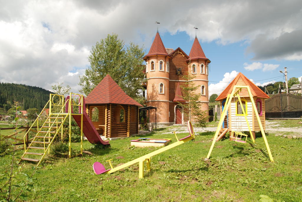 Castle Belvedere Bukovel Exterior photo